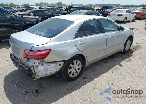 2009 Toyota Camry Xle z USA, uszkodzony, nr VIN 4T1BE46K29U414408